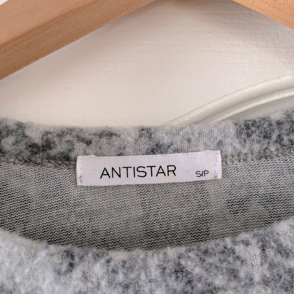 Anistar ladies long sleeve crop size small - Picture 2 of 2